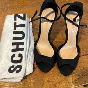 Schultz size 8